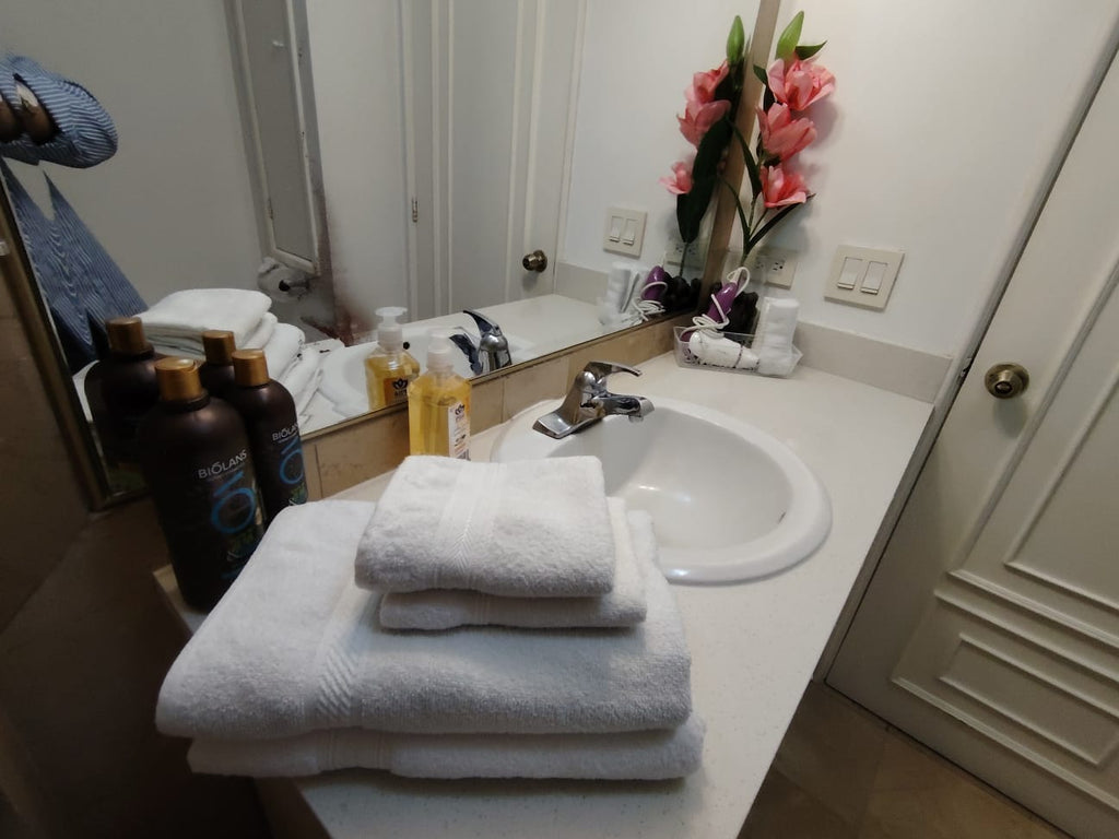 Departamento en Fontana Suites Quito – Renta Temporal en La Carolina desde $45/noche